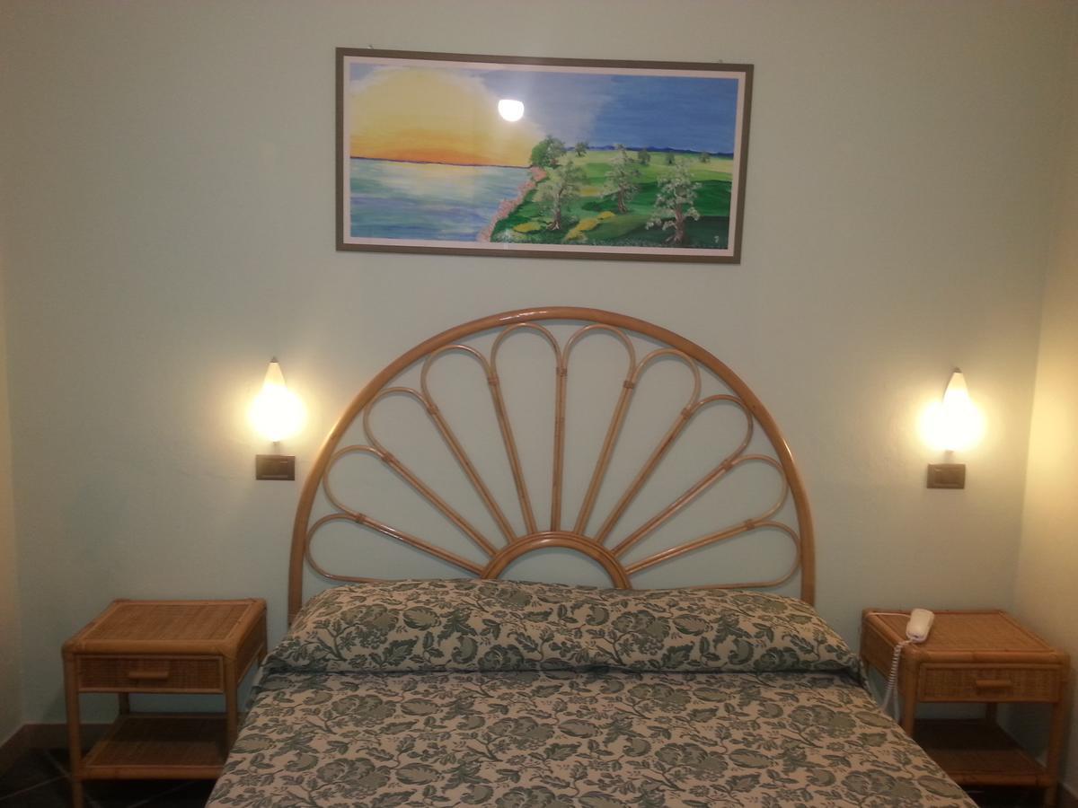 Hotel Danila Портоферрайо Экстерьер фото